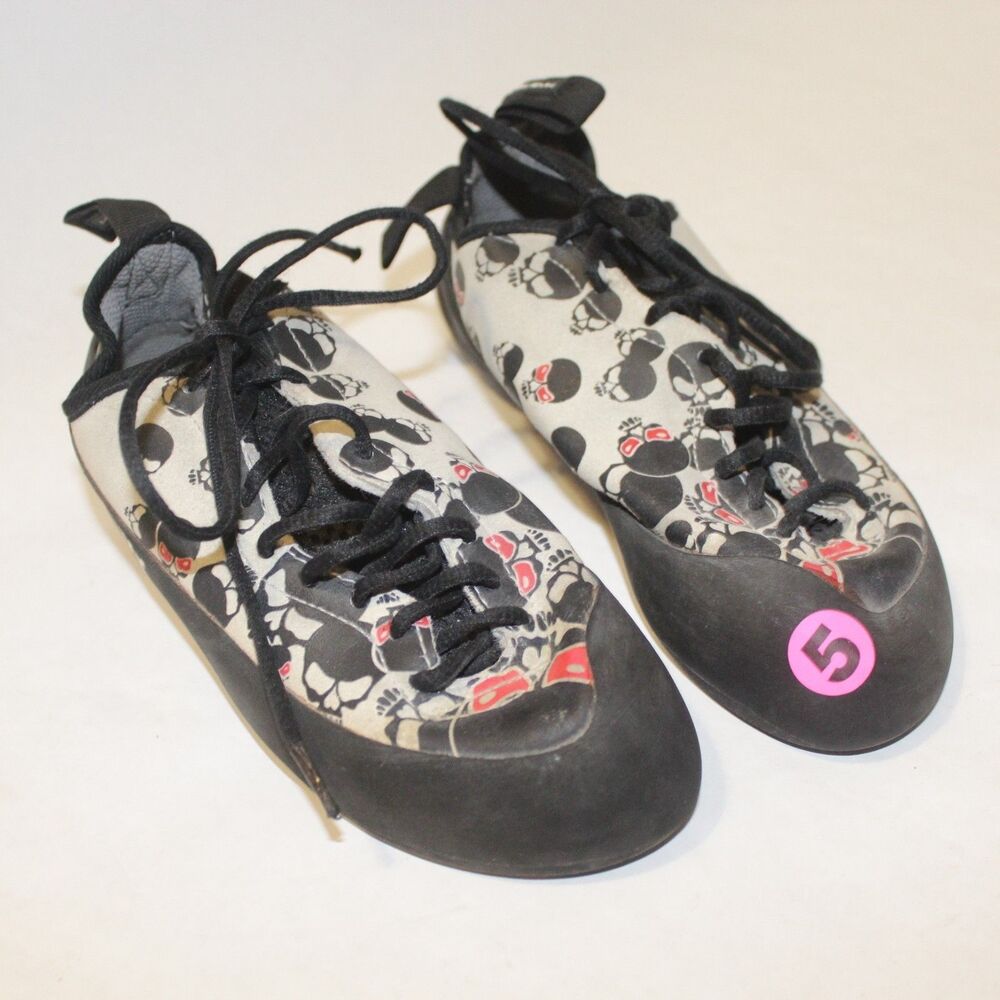 Mad Rock Weaver Womens size 5 Shoes Skulls Lace Up Climbing Sneakers